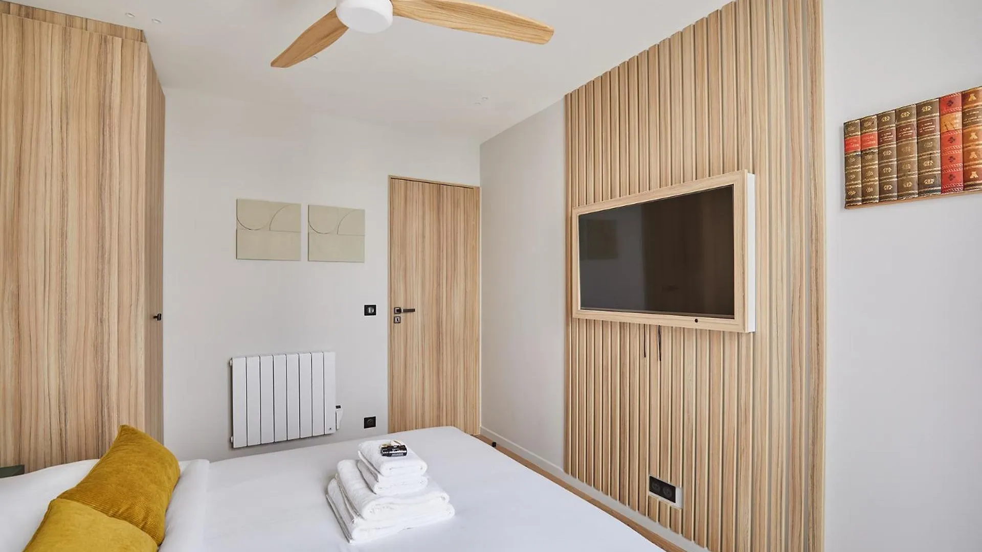 Daire Center Of By Studioprestige *